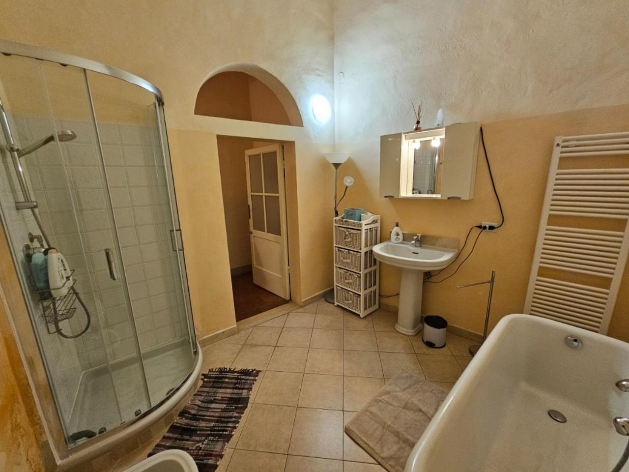 Stilmoderno Nice Apartment In Siena'S Historic Center, Just Steps From Piazza Del Campo Ngoại thất bức ảnh